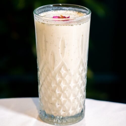 Doogh.jpg دوغ (لبن بالنعناع) - الصورة 1